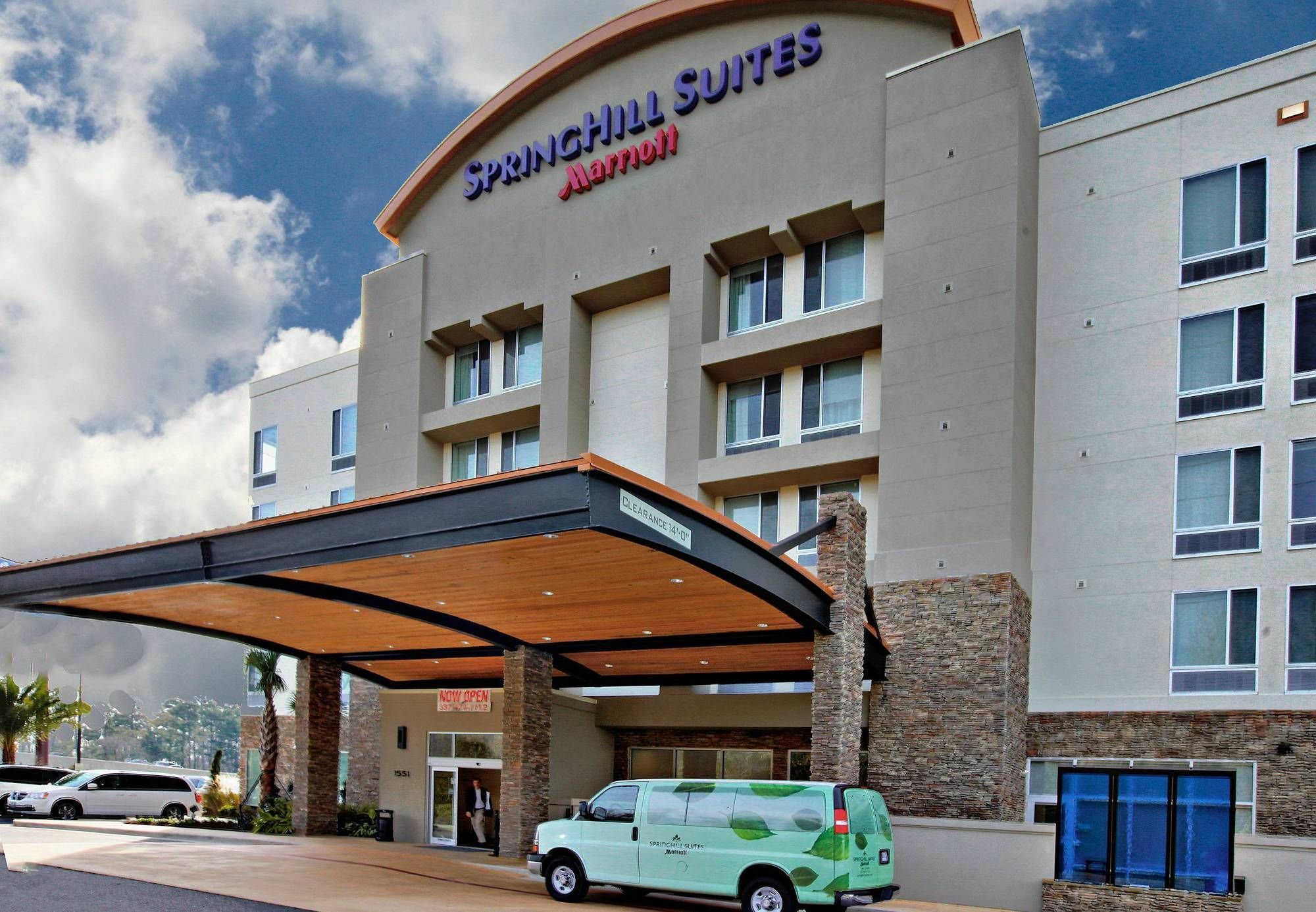 Hotel Springhill By Marriott Charles 3*